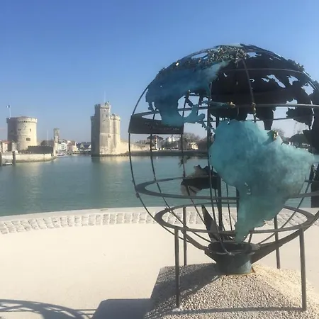 Detente Au Coeur De La Rochelle