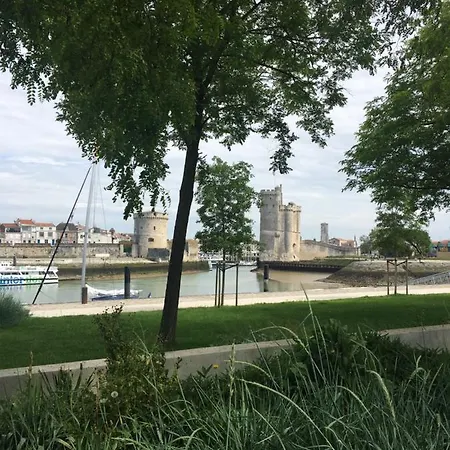 Detente Au Coeur De La Rochelle